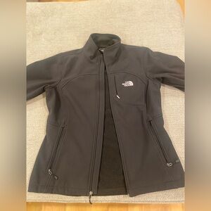 The North Face shell jacket - EUC - Women’s Medium
